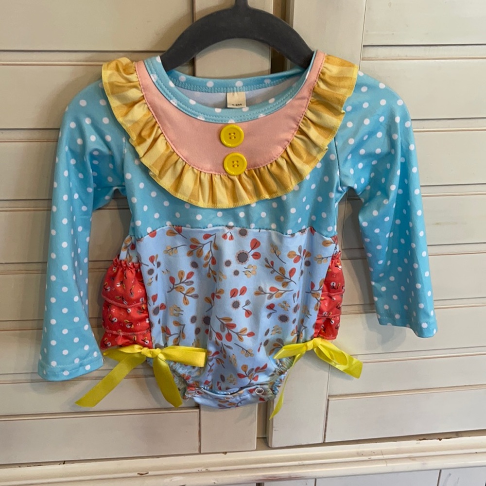 Honeydew fall romper: new boutique item 0-6m, runs on bigger end of sizing